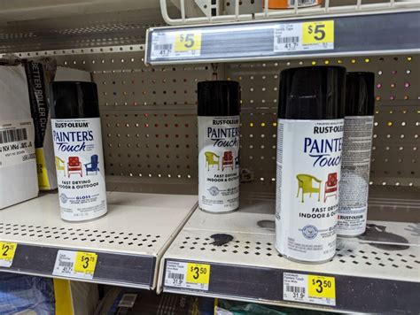 Does Michaels Sell Spray Paint: A Canvas of Creativity and Convenience